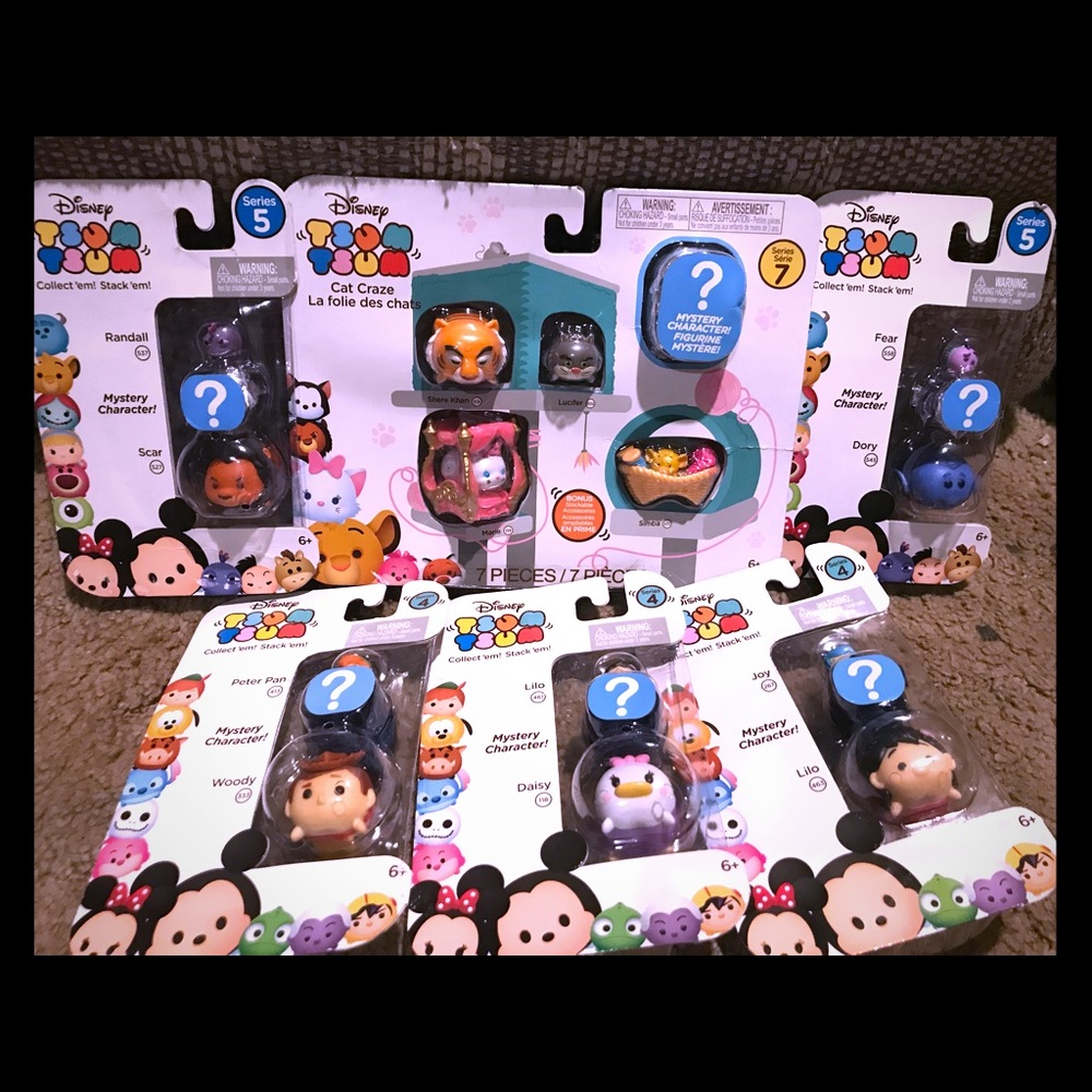 New in box Disney Tsum Tsums